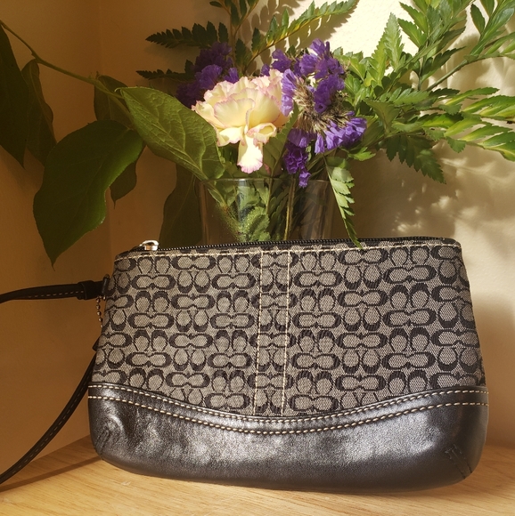 Authentic Coach Wristlet - Picture 2 of 11